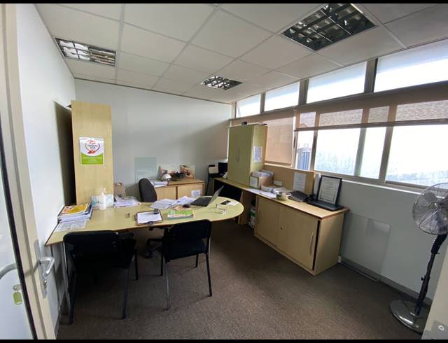 433M² OFFICE FOR SALE IN WOODSTOCK